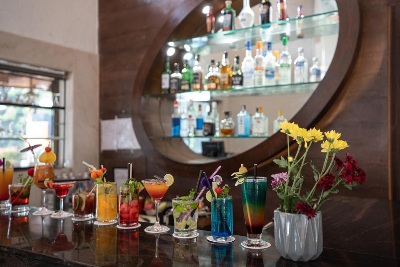 Le Seasons Resort Кандолим Экстерьер фото